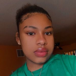 Meet your Posher, Beauty